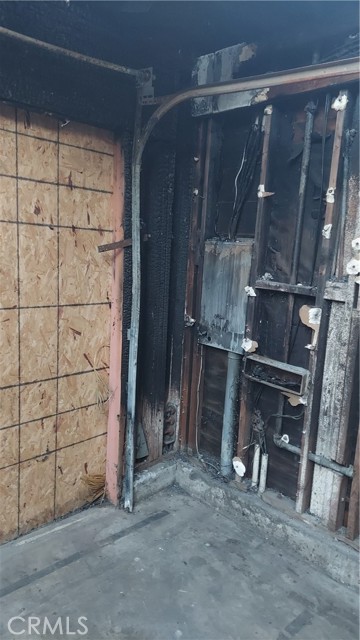 Detail Gallery Image 15 of 16 For 8920 Summerwood, Fontana,  CA 92335 - 3 Beds | 2/1 Baths