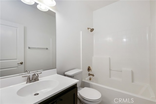 309 W Via Rua Flores, Ontario CA: https://media.crmls.org/medias/825a412d-c094-45ad-9337-78dd1e86322f.jpg