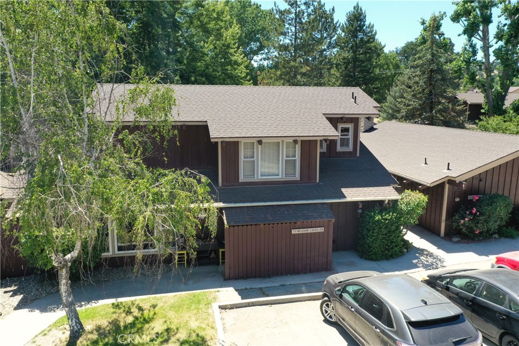 77 Meadow Lakes Drive