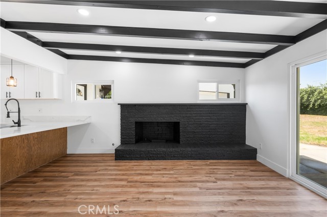 424 E Victoria Street, Rialto CA: https://media.crmls.org/medias/825bb1d8-b4d9-4189-a657-adf67f7aca52.jpg
