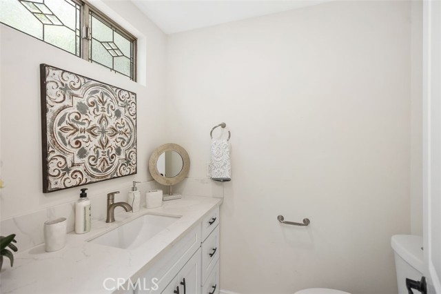 Detail Gallery Image 16 of 26 For 12751 Panorama View, Santa Ana,  CA 92705 - 5 Beds | 4/1 Baths