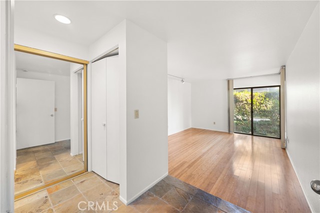 Detail Gallery Image 9 of 31 For 3437 Pinebrook, Costa Mesa,  CA 92626 - 3 Beds | 2 Baths