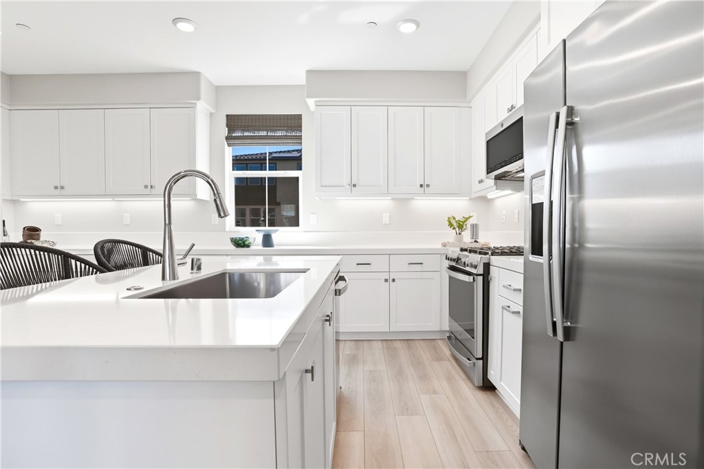 825c1c90 9c9f 4e48 89e3 Bd400ee8f2f5