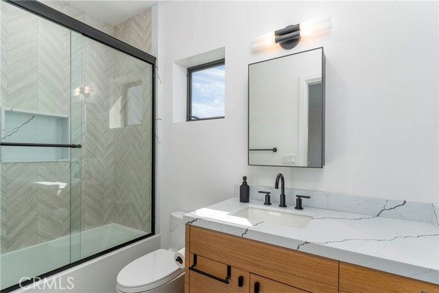 Detail Gallery Image 26 of 42 For 717 Latigo Canyon Rd, Malibu,  CA 90265 - 3 Beds | 3 Baths