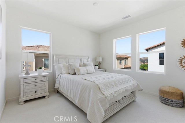 Detail Gallery Image 20 of 33 For 600 Shadowbrook, Lake Forest,  CA 92610 - 4 Beds | 3/1 Baths