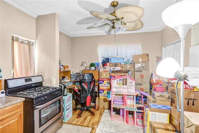 Detail Gallery Image 22 of 28 For 7848 Elm St, Highland,  CA 92410 - 6 Beds | 3 Baths