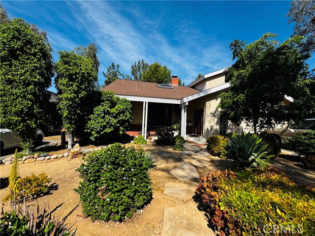 Detail Gallery Image 2 of 28 For 24842 Jeronimo, Lake Forest,  CA 92630 - 4 Beds | 2 Baths