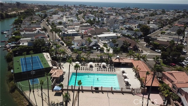412 Colton Street, Newport Beach CA: https://media.crmls.org/medias/825ce880-66a2-4883-88c2-a41882af13fe.jpg