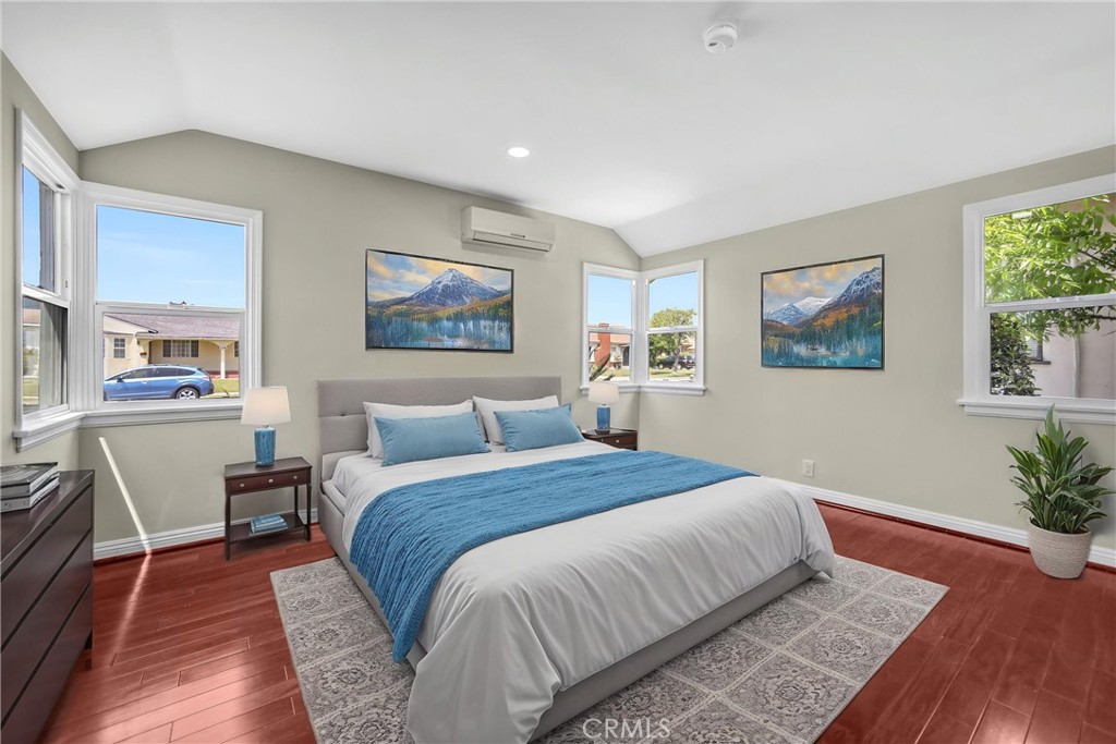 MLS #WS25103235 image #8