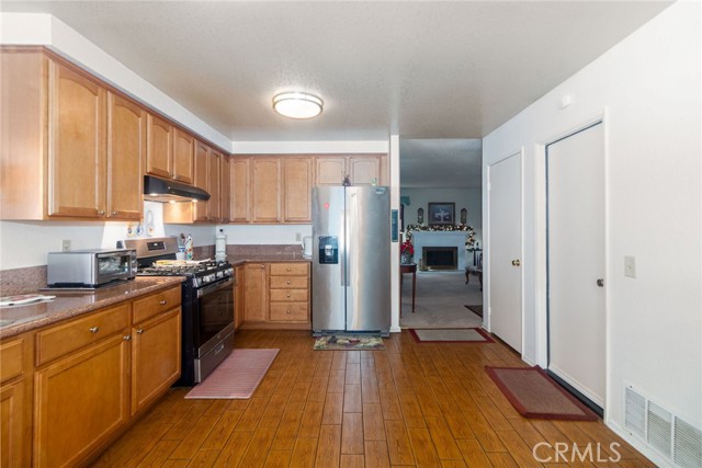 Detail Gallery Image 8 of 25 For 2074 Valleywood St, Colton,  CA 92324 - 3 Beds | 2 Baths