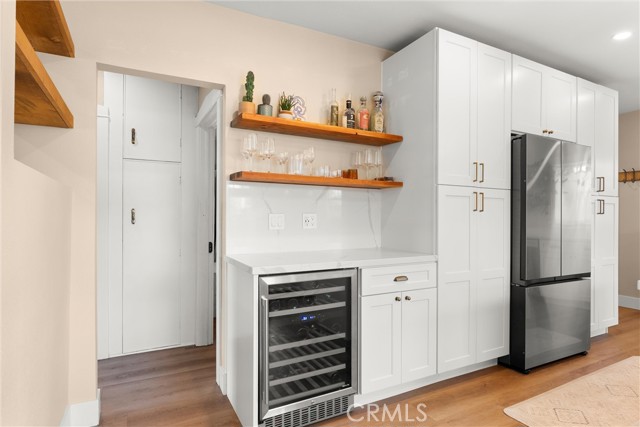 602 Stanley Avenue, Long Beach CA: https://media.crmls.org/medias/825eb855-c95a-4255-862d-43e5a6f25bf4.jpg