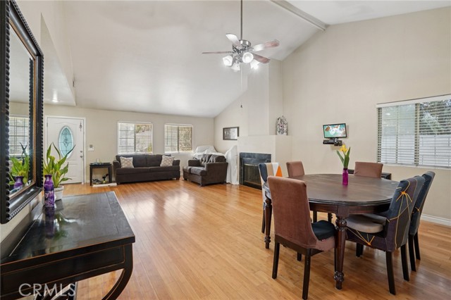 5810 Denny Avenue, North Hollywood CA: https://media.crmls.org/medias/825eb9ed-4c11-4e33-90a6-41ddd9fd17e4.jpg