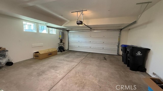 Detail Gallery Image 32 of 44 For 2943 W Lincoln Ave., Unit #1, Anaheim,  CA 92801 - 3 Beds | 2/2 Baths