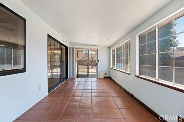 12690 Augusta Way, Victorville CA: https://media.crmls.org/medias/825fd0bb-e091-4c1c-87a5-6f25091b14c5.jpg