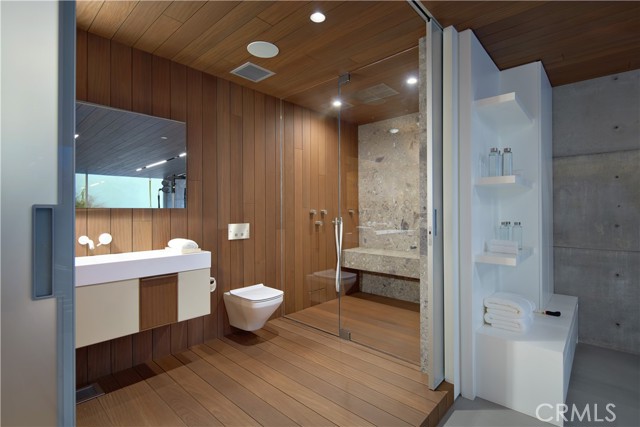 2460 Monaco Drive, Laguna Beach CA: https://media.crmls.org/medias/8261ade4-4bf3-49b8-b83e-2f88cdcb7df1.jpg