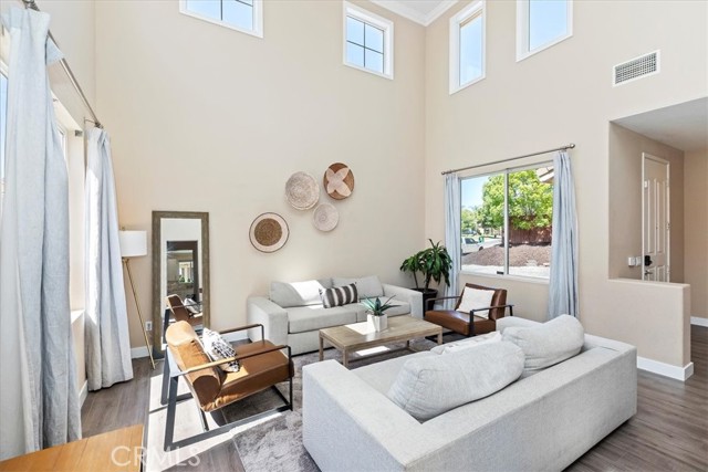 Detail Gallery Image 8 of 55 For 26273 Palm Tree Ln, Murrieta,  CA 92563 - 5 Beds | 3/1 Baths