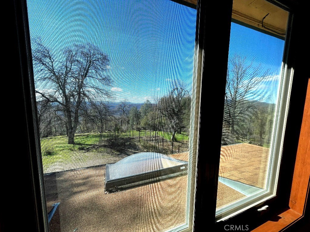https://media.crmls.org/medias/826332d1-b70c-440f-b4b9-85f964022d58.jpg?preset=X-Large