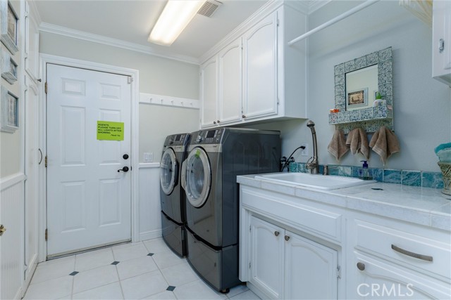 Detail Gallery Image 18 of 52 For 833 Rolling Hills Dr, Paso Robles,  CA 93446 - 4 Beds | 3 Baths