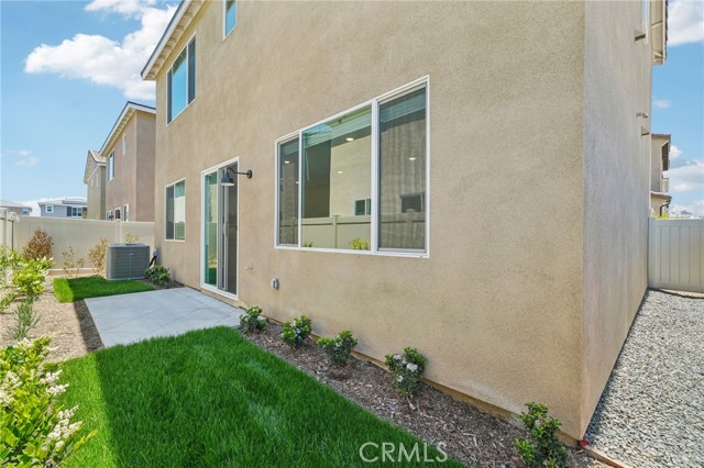 2097 Bergamot Street, Redlands CA: https://media.crmls.org/medias/82651d9d-a3e9-44a9-b592-6358a63943f7.jpg