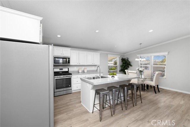 Detail Gallery Image 14 of 43 For 3530 Damien Ave #109,  La Verne,  CA 91750 - 3 Beds | 2 Baths