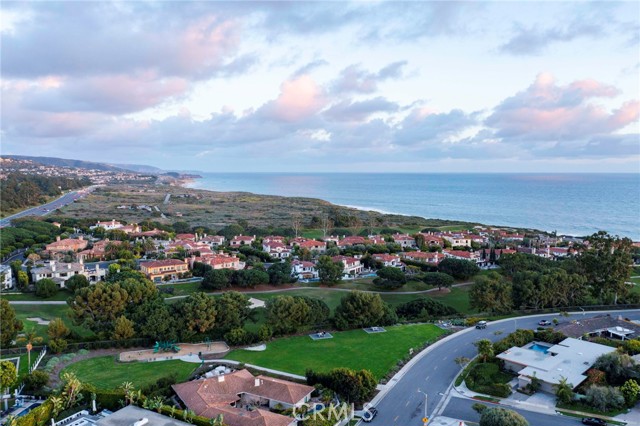 Detail Gallery Image 51 of 68 For 4601 Hampden Rd, Corona Del Mar,  CA 92625 - 3 Beds | 2 Baths