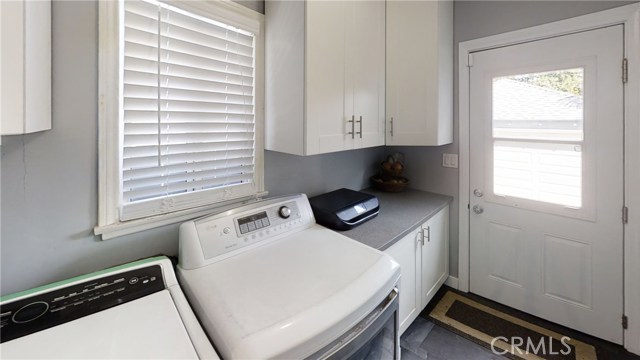 1070 W Santa Cruz Street
