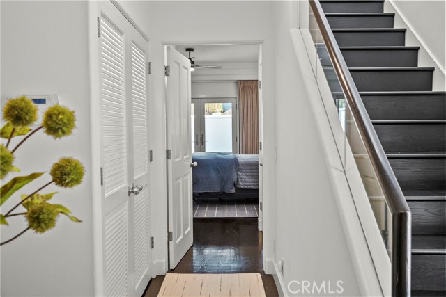 720 Manhattan Beach, Manhattan Beach, California 90266, 2 Bedrooms Bedrooms, ,2 BathroomsBathrooms,Residential,For Sale,Manhattan Beach,SB26077067