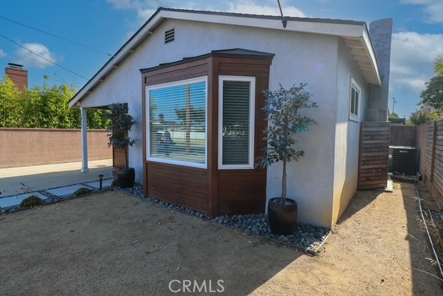 13917 Truro Avenue, Hawthorne CA: https://media.crmls.org/medias/82679b08-5748-440d-9184-0a4fbbc3c131.jpg