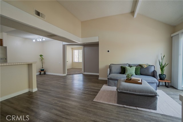 1400 W Edgehill Road, San Bernardino CA: https://media.crmls.org/medias/8267c678-2481-4dfa-90c9-700bc57a83cb.jpg