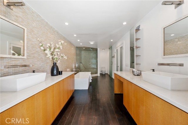 Image 41 of 68 For 9653 Oak Pass Rd