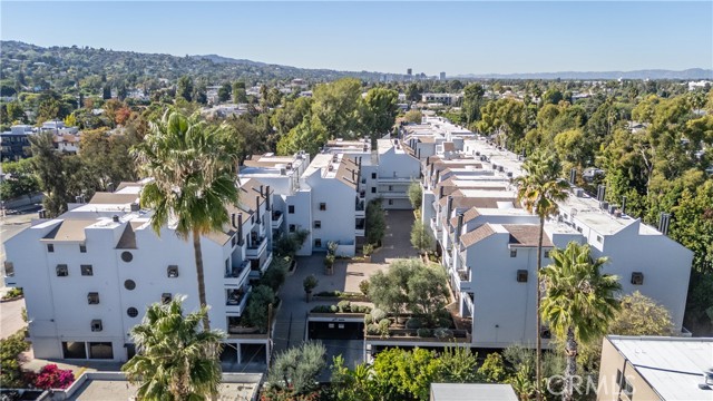 Detail Gallery Image 45 of 46 For 13331 Moorpark St #319,  Sherman Oaks,  CA 91423 - 2 Beds | 2 Baths