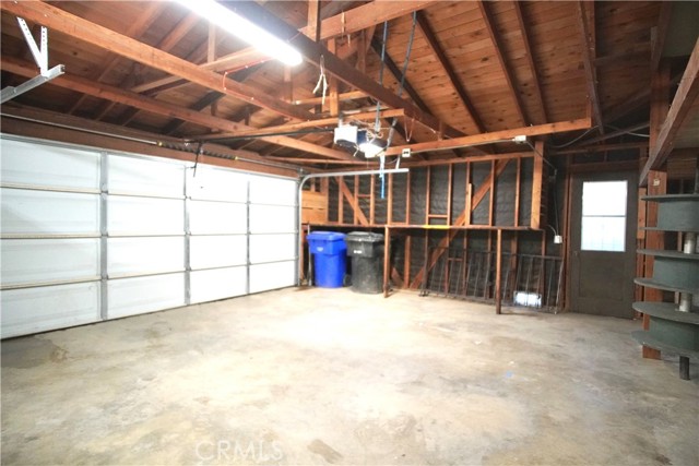 5187 Cedar Street, Jurupa Valley CA: https://media.crmls.org/medias/8268d04e-f6ae-4310-b59a-d40c307e70fd.jpg