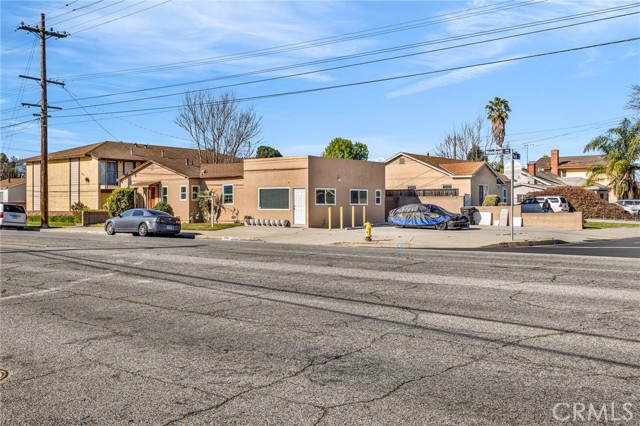 17105 Woodruff Avenue, Bellflower CA: https://media.crmls.org/medias/82692e69-0d9e-436b-a023-385548999302.jpg