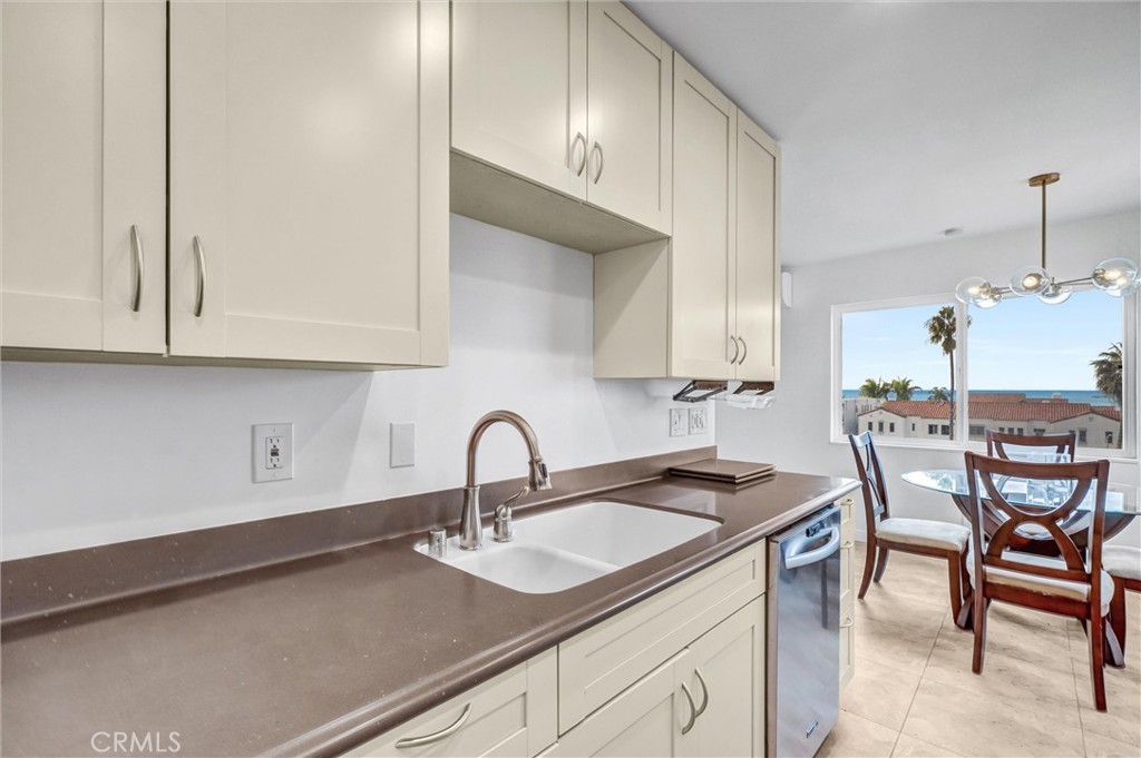 MLS #MB25131886 image #16