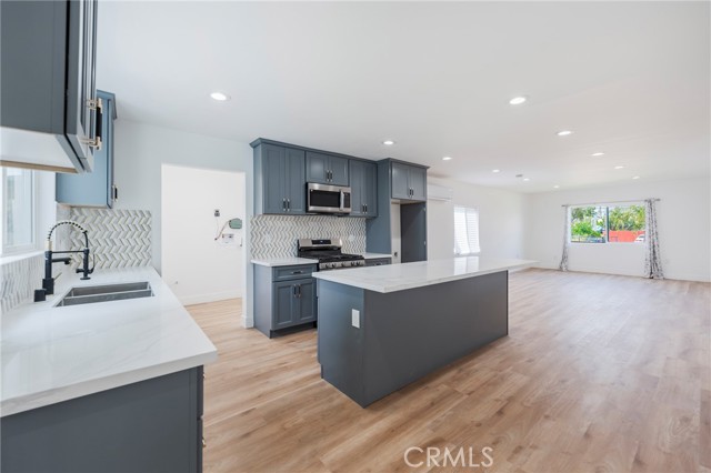 11431 Lee Lane, El Monte CA: https://media.crmls.org/medias/826a064a-e63c-40e7-916e-d2e558f03510.jpg