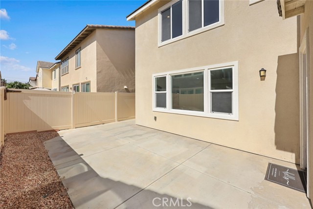 16114 Almond Avenue, Chino CA: https://media.crmls.org/medias/826ad369-97ca-46d4-9d1e-d57528aa8911.jpg