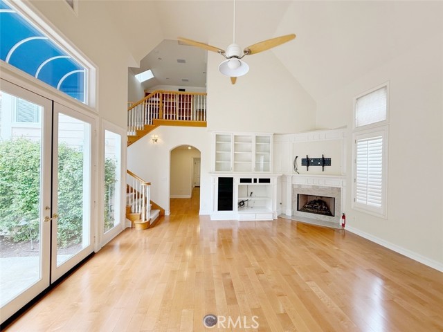 519 Westminster Avenue, Newport Beach CA: https://media.crmls.org/medias/826dd5e4-c9bf-4411-9615-c7b0bab81c9a.jpg