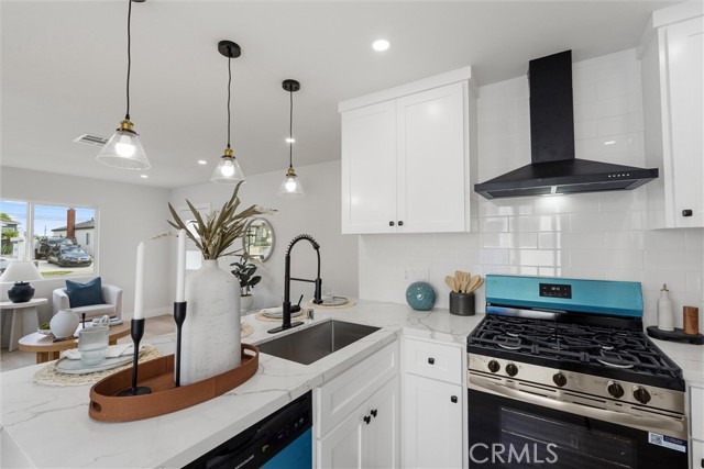 Detail Gallery Image 9 of 24 For 5004 W 138th St, Hawthorne,  CA 90250 - 3 Beds | 2 Baths