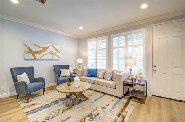 Detail Gallery Image 2 of 46 For 10 Platinum Cir, Ladera Ranch,  CA 92694 - 3 Beds | 2/1 Baths