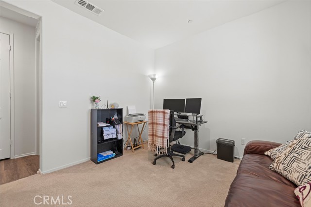 5025 W Avenue J6, Lancaster CA: https://media.crmls.org/medias/826e9187-1fd5-4700-aec0-280f3472f230.jpg