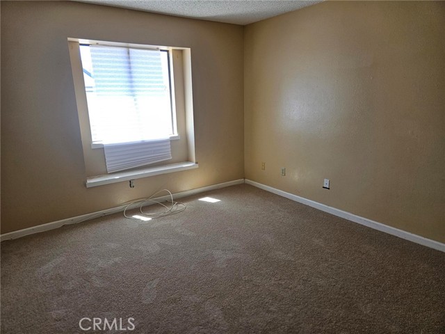 Detail Gallery Image 9 of 22 For 8348 Eucalyptus Ave, California City,  CA 93505 - 3 Beds | 2 Baths