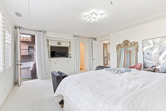 33 Craftsbury Place, Ladera Ranch CA: https://media.crmls.org/medias/826ee282-558f-44ee-ad44-e74f12d75f56.jpg
