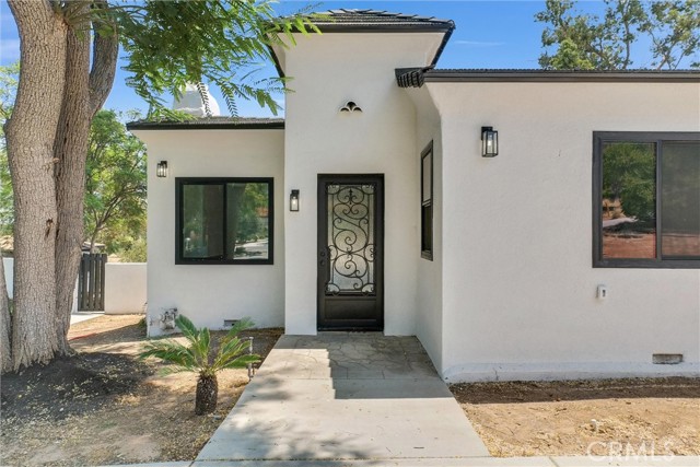 Detail Gallery Image 3 of 39 For 5090 Rockledge, Riverside,  CA 92506 - 5 Beds | 4 Baths