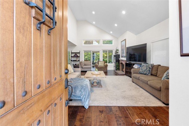 522 Park Springs Court photo 3