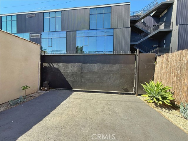 Detail Gallery Image 28 of 31 For 2953 S Bronson, Los Angeles,  CA 90018 - 3 Beds | 2 Baths