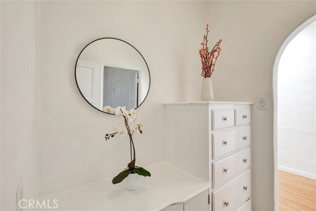 Detail Gallery Image 20 of 28 For 124 S Elm Dr #5,  Beverly Hills,  CA 90212 - 1 Beds | 1 Baths