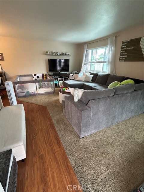 Detail Gallery Image 3 of 8 For 4638 via Vista Cir #12,  Huntington Beach,  CA 92649 - 2 Beds | 1 Baths