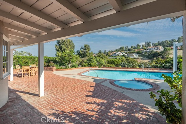 18 Santa Bella Road, Rolling Hills Estates, California 90274, 4 Bedrooms Bedrooms, ,3 BathroomsBathrooms,Residential,Sold,Santa Bella,PW22201793