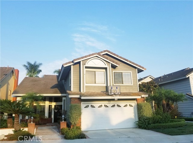 32 Bloomdale, Irvine, CA 92614