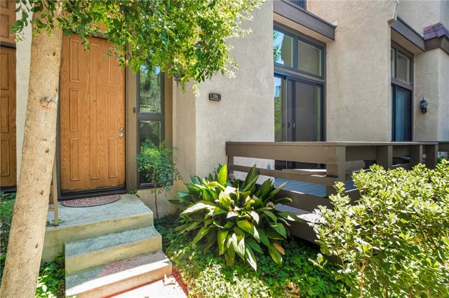 Detail Gallery Image 3 of 49 For 9000 Vanalden Ave #176,  Northridge,  CA 91324 - 2 Beds | 2/1 Baths